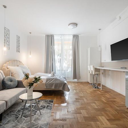 D71 - Central Cozy Suite, Best Location By Bqa Budapest Eksteriør billede