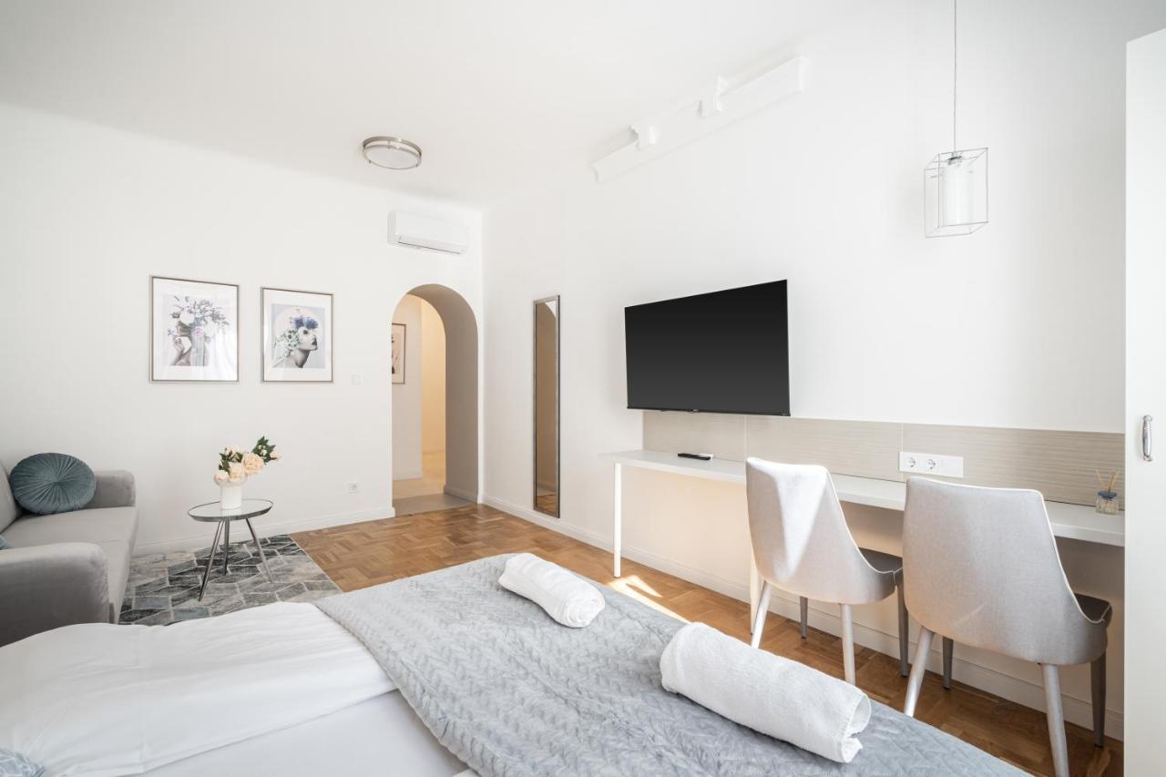 D71 - Central Cozy Suite, Best Location By Bqa Budapest Eksteriør billede