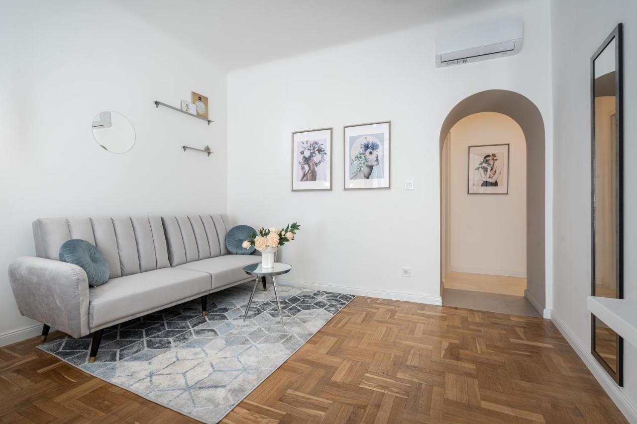 D71 - Central Cozy Suite, Best Location By Bqa Budapest Eksteriør billede